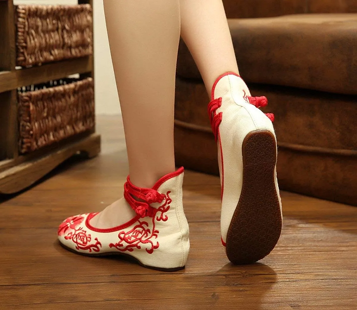 Women's Casual Flat Chinese Embroidered Floral Mary Jane Ballet Shoes