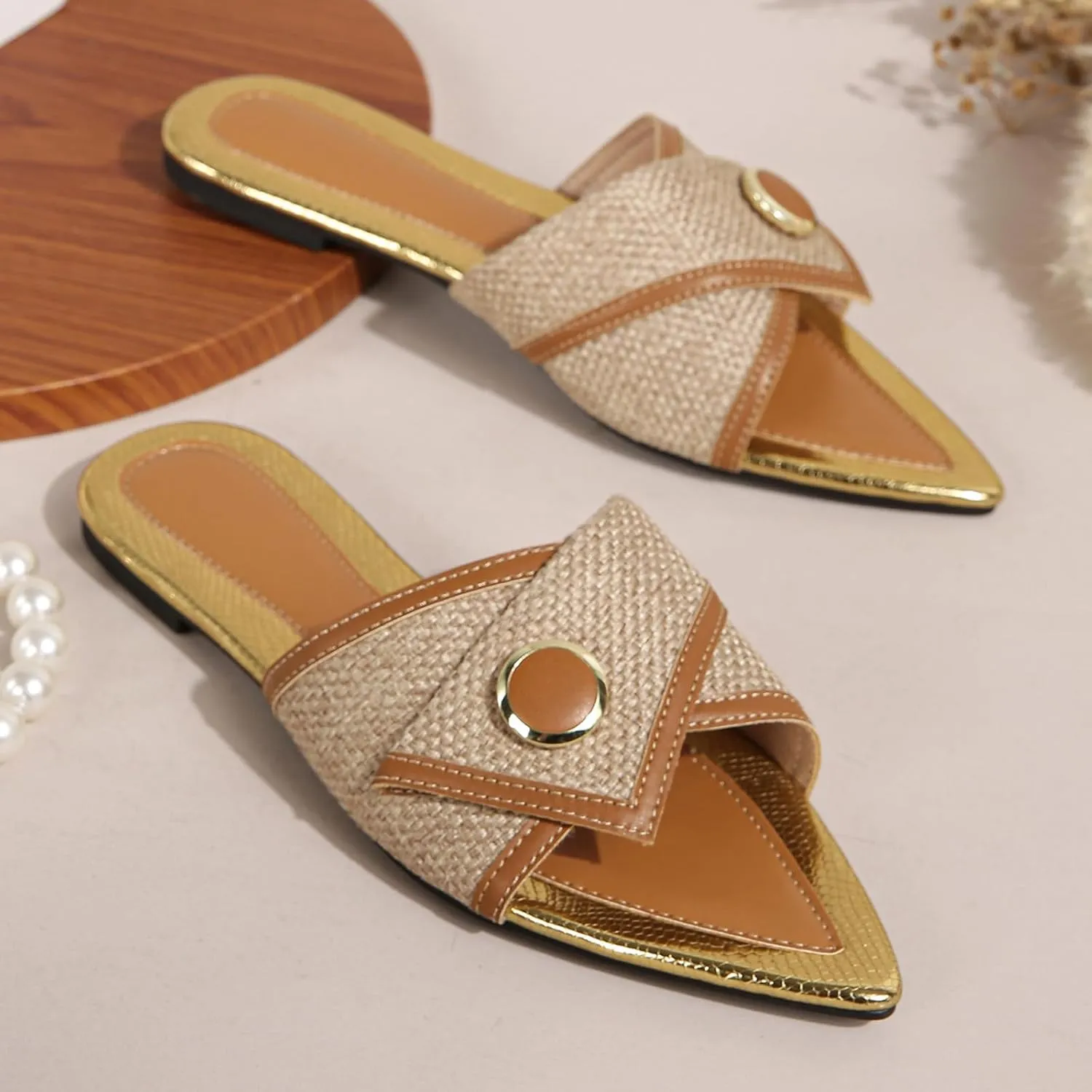Women's Linen Fashion Pointed Toe Flat Slides Sandals Comfortable Lightweight Non-Slip Open Toe Slip On Summer Beach Slippers