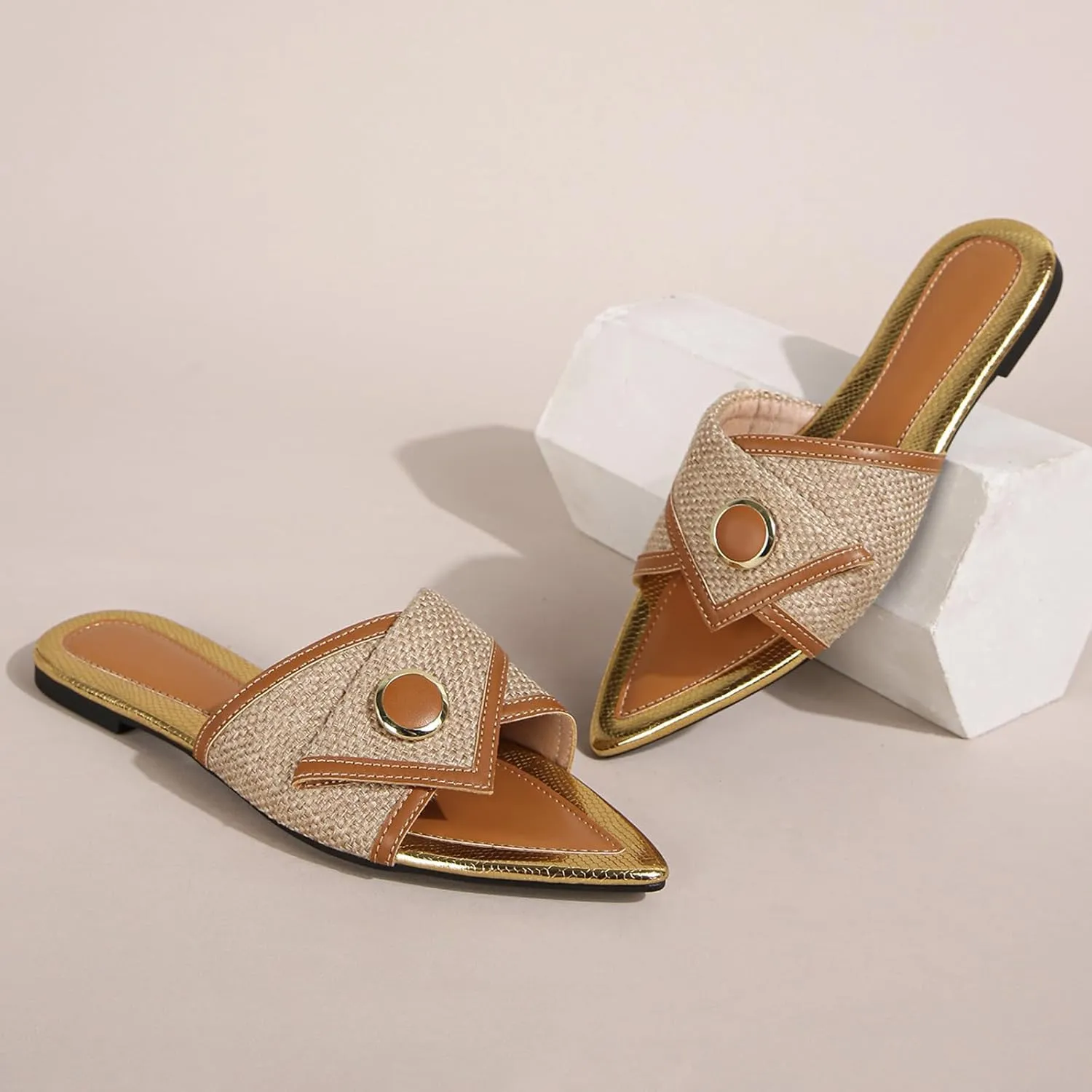 Women's Linen Fashion Pointed Toe Flat Slides Sandals Comfortable Lightweight Non-Slip Open Toe Slip On Summer Beach Slippers